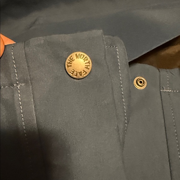 The North Face Two-Tone Blue and Black Hooded Jacket - Picture 8 of 10